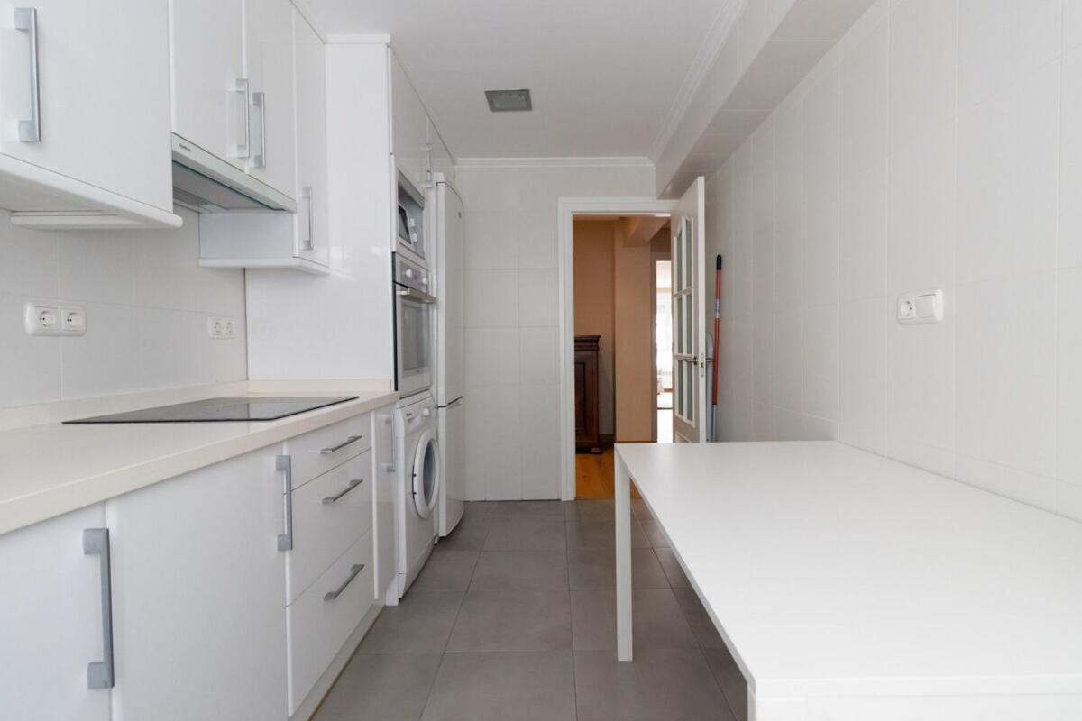 Апартаменти Apartamento Centro Gijon Con Parking Екстер'єр фото