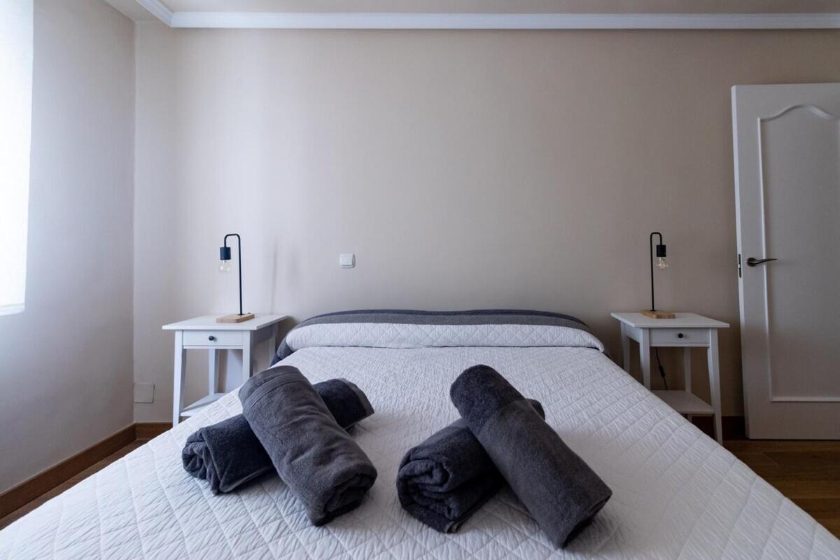 Апартаменти Apartamento Centro Gijon Con Parking Екстер'єр фото